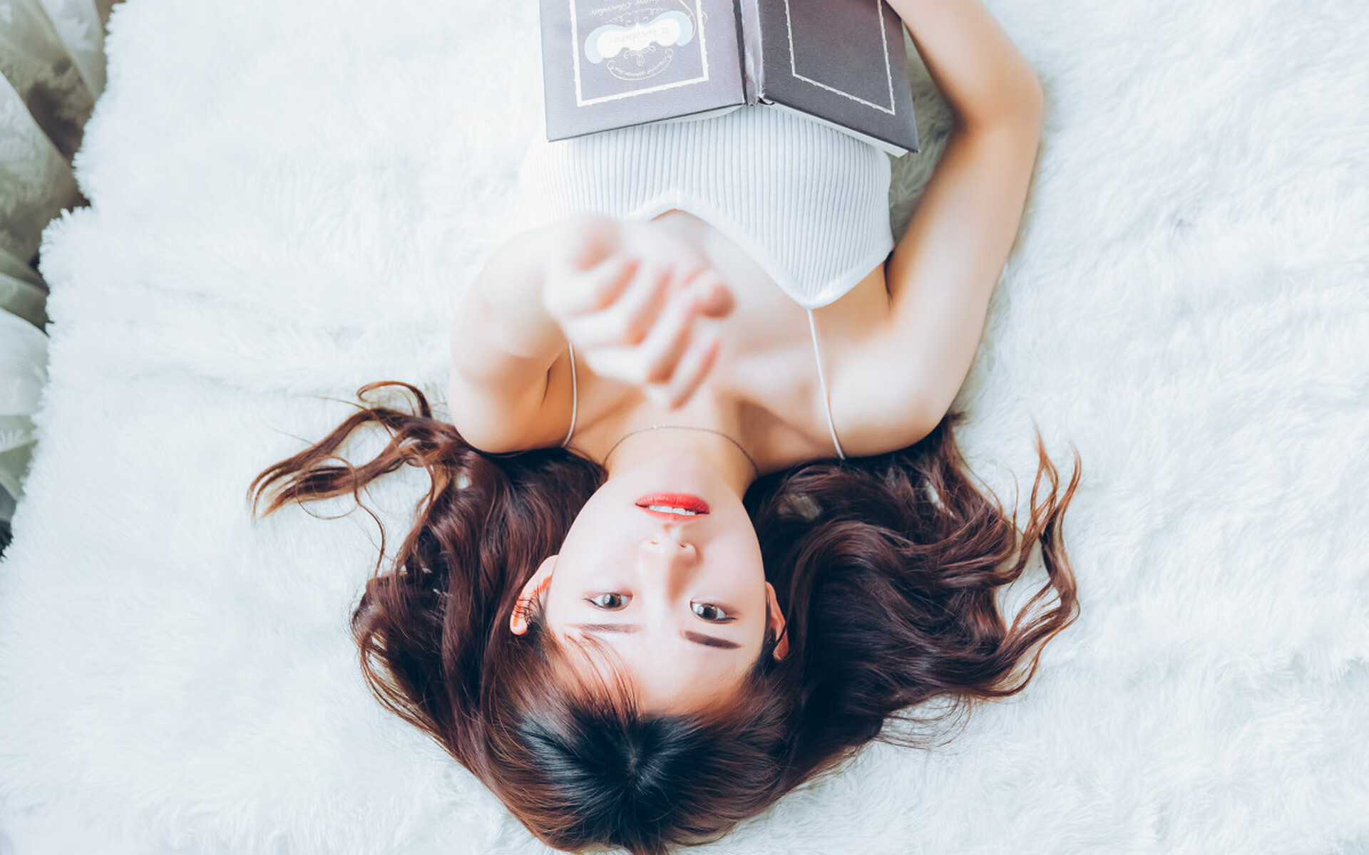 西甲联赛主场错峰时间赛事收入对比分析,西甲比赛场地