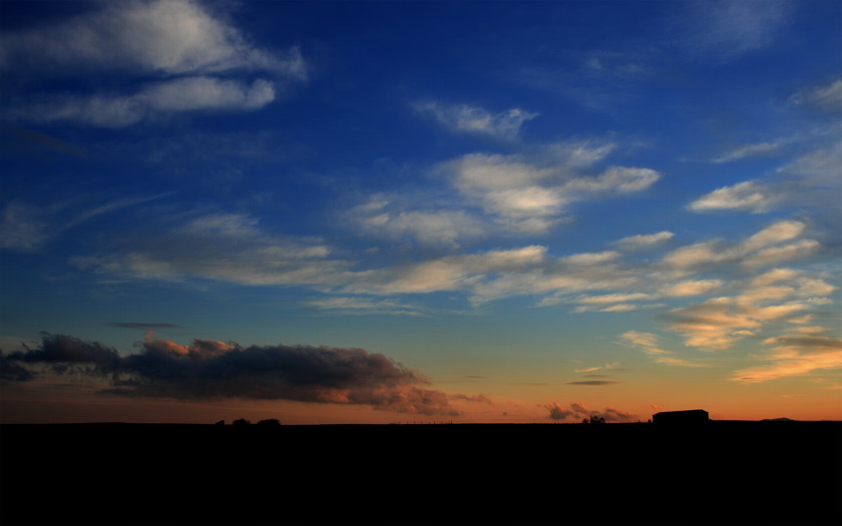 决赛气氛火爆，球迷激情四溢，决赛进球视频